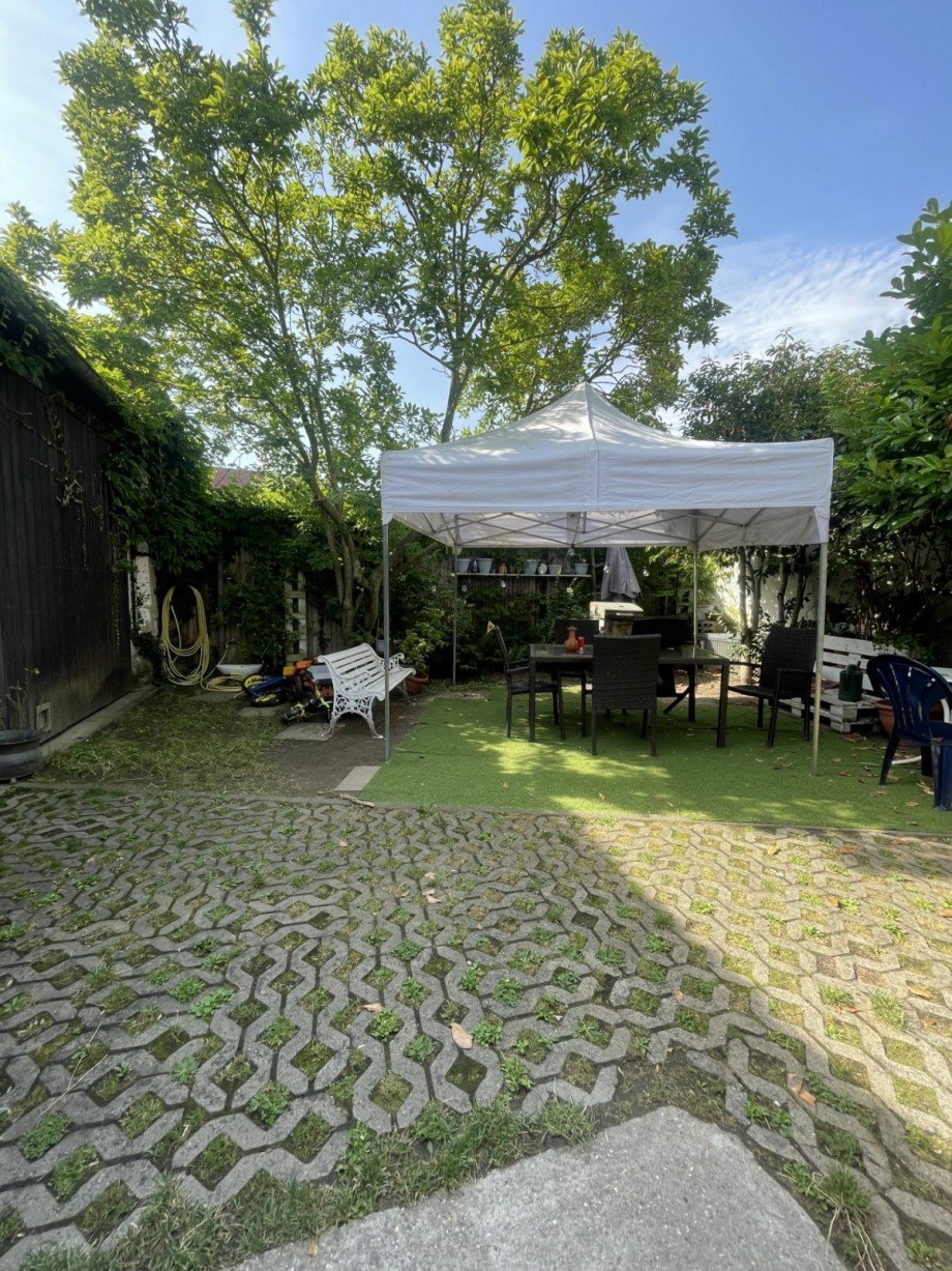 Innenhof Mehrfamilienhaus R�sselsheim am Main