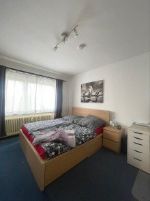 Schlafzimmer Attraktive 2 Zimmer Wohnung mit Stellplatz in Fl�rsheim Wicker