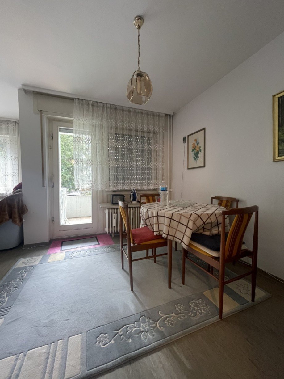 Wohnzimmer Zugang Balkon Wohnung Frankfurt am Main