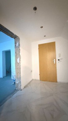 Eingangsbereich Verf�gbar ab 01.05.2026 - 3 Zimmerwohnung - Souterrain
