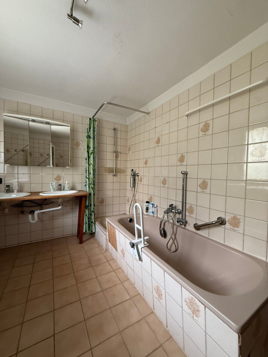 Badezimmer OG Einfamilienhaus Frankfurt am Main