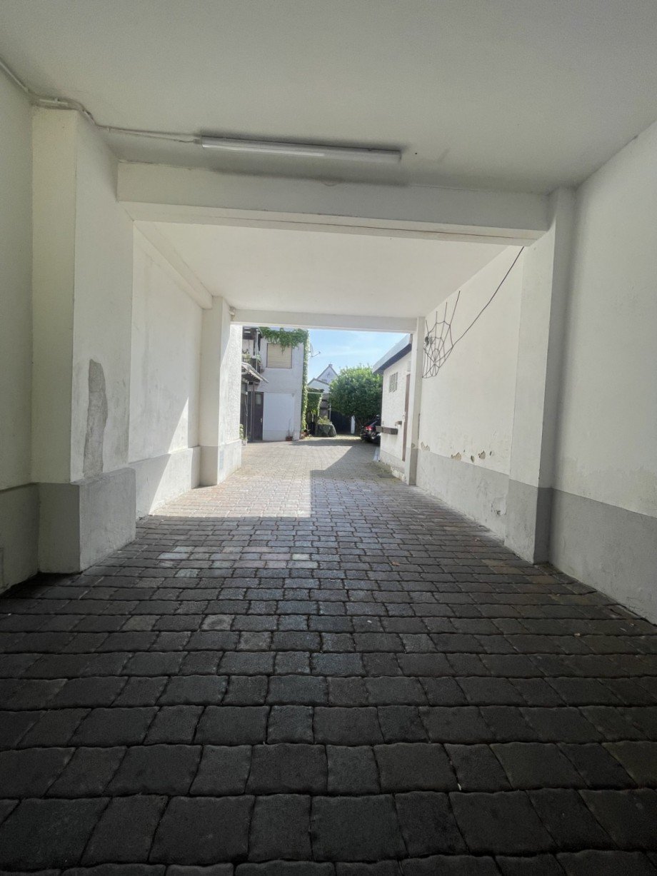 Innenhof Mehrfamilienhaus R�sselsheim am Main