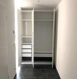 Schrank Etagenwohnung Frankfurt, Nied