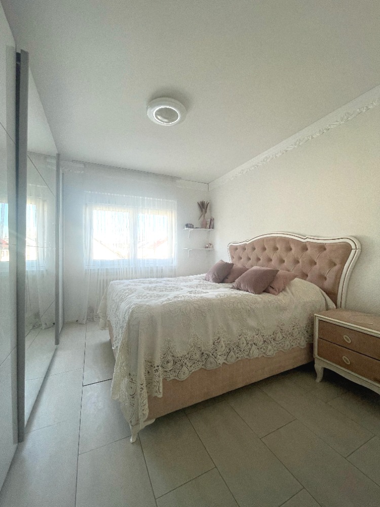 Schlafzimmer Etagenwohnung Fl�rsheim am Main