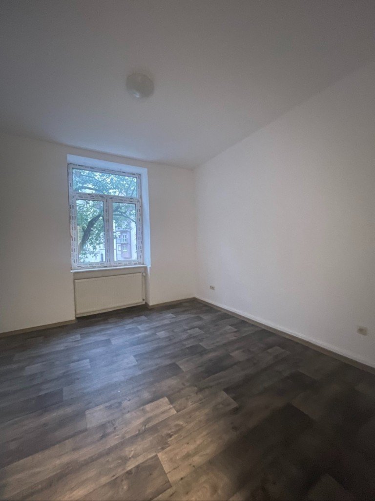 Zimmer Offenbach am Main Dachgeschosswohnung Zu vermieten: Vielversprechende 4-Zimmer-Monteurswohnung in Offenbach