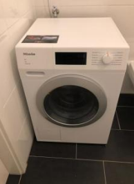 Waschmaschiene Etagenwohnung Frankfurt, Nied