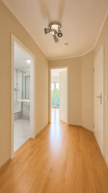 Eingangsbereich Moderne 2-Zimmer-Etagenwohnung mit Balkon und Stellplatz in Hattersheim