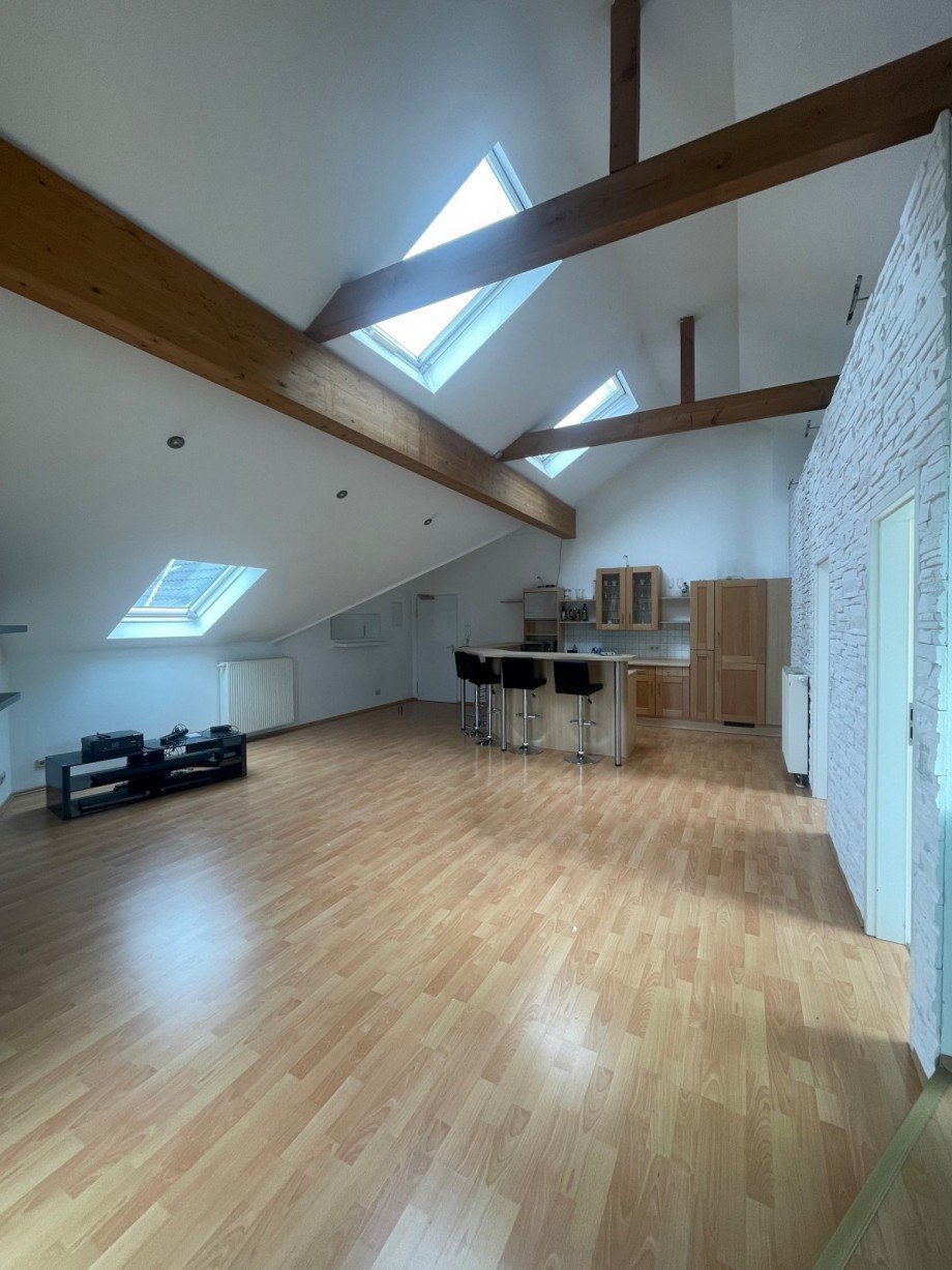 Wohnzimmer Dachgeschosswohnung R�sselsheim am Main