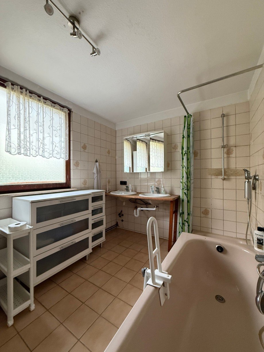 Badezimmer OG Einfamilienhaus Frankfurt am Main