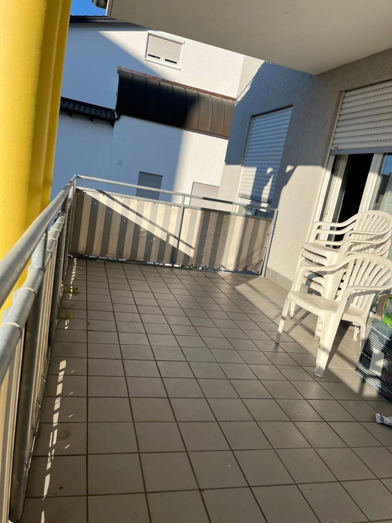 Balkon Oberursel Etagenwohnung Attraktive 2-Zimmer-Wohnung mit Balkon & zwei Tiefgaragenstellpl�tzen - ideal f�r Eigennutzer und Kapitalanleger