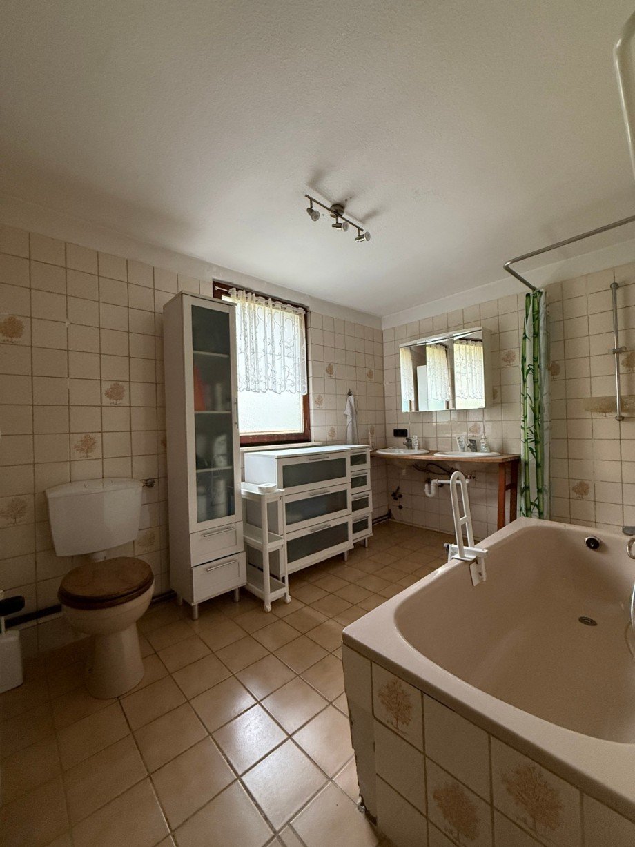 Badezimmer OG Einfamilienhaus Frankfurt am Main