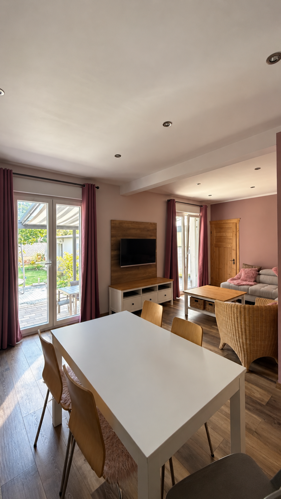 Wohnzimmer Einfamilienhaus Fl�rsheim am Main, Deutschland