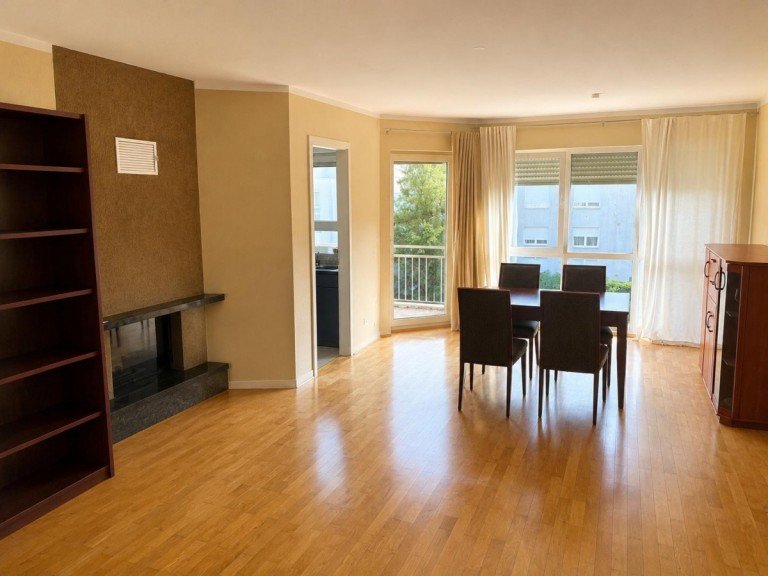 Wohnzimmer Hattersheim Etagenwohnung Moderne 2-Zimmer-Etagenwohnung mit Balkon und Stellplatz in Hattersheim