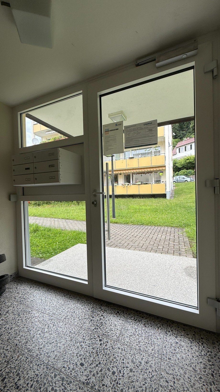 Eingangsbereich Etagenwohnung Eppstein