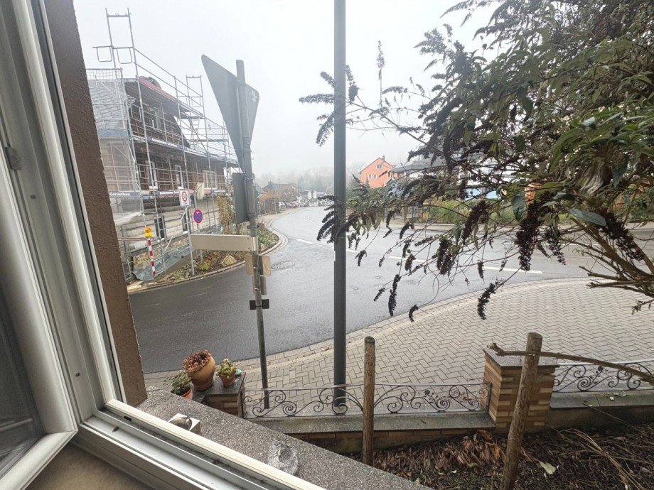 Blick aus dem K�chenfenster auf die Stra�e Erdgeschosswohnung Eltville am Rhein