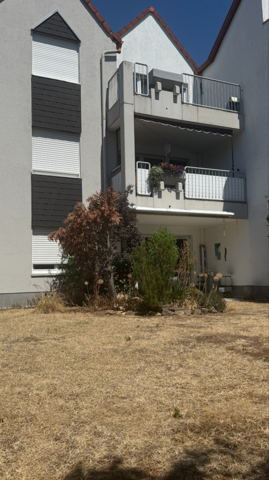 Au�enansicht Haus Erdgeschosswohnung Hattersheim