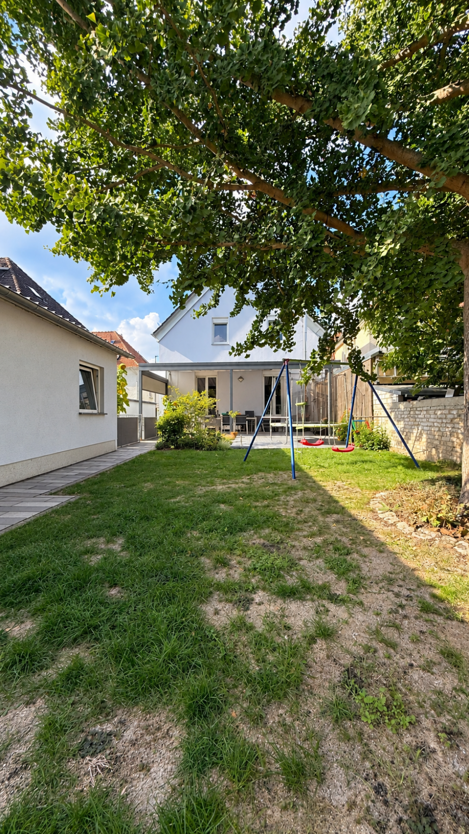 Garten Einfamilienhaus Fl�rsheim am Main, Deutschland