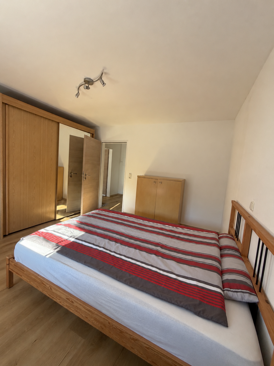 Schlafzimmeransicht_2 Etagenwohnung Fl�rsheim am Main
