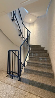 Treppenhaus Moderne 2-Zimmer-Etagenwohnung mit Balkon und Stellplatz in Hattersheim