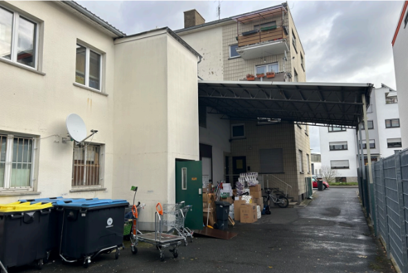 Hof Mehrfamilienhaus Dreieich