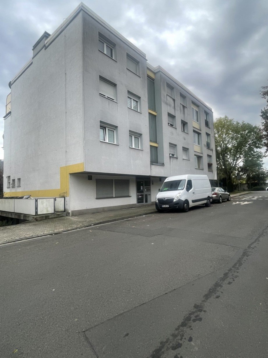 Hausansicht Etagenwohnung Fl�rsheim am Main
