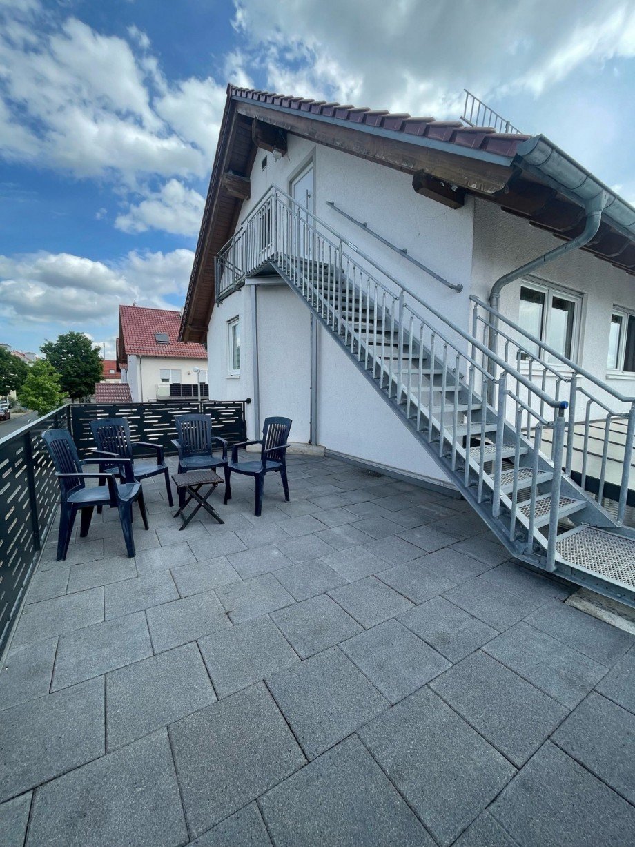 Terrasse Etagenwohnung Bischofsheim