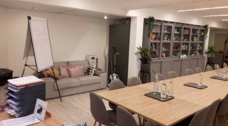 B�ro B�rofl�che Hochheim am Main