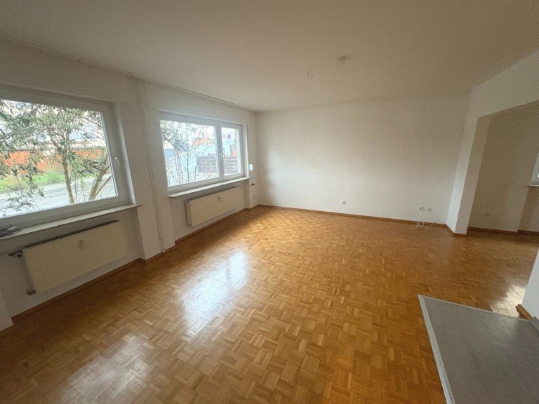 Wohnzimmer Eltville am Rhein Erdgeschosswohnung SEHR KOMFORTABLE 2-Zi.-Erdgeschosswohnung in Eltville - Ideal f�r Singles oder Paare