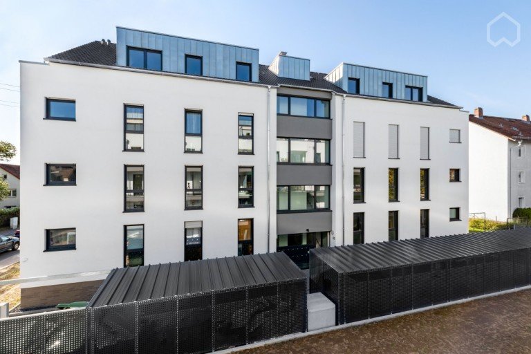 Hausansicht Frankfurt, Nied Etagenwohnung Vollm�blierte 1-Zimmerwohnung mit Balkon in Frankfurt-Nied