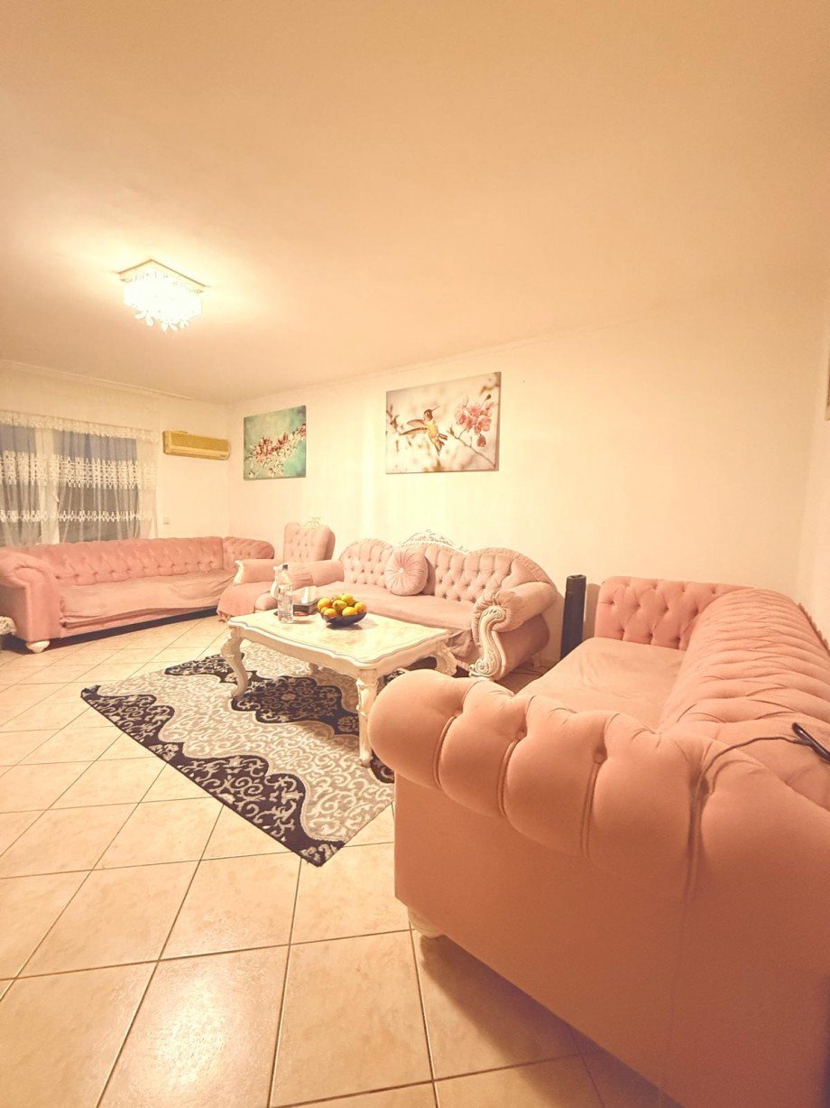 Wohnzimmer quer Etagenwohnung Fl�rsheim am Main