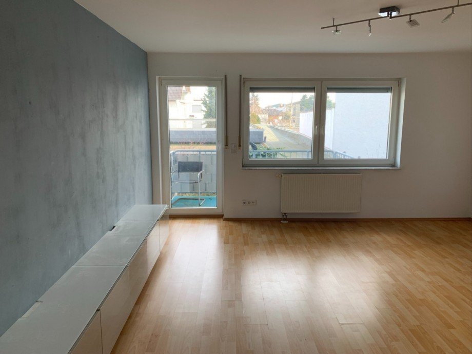 Wohnzimmer Etagenwohnung R�sselsheim am Main