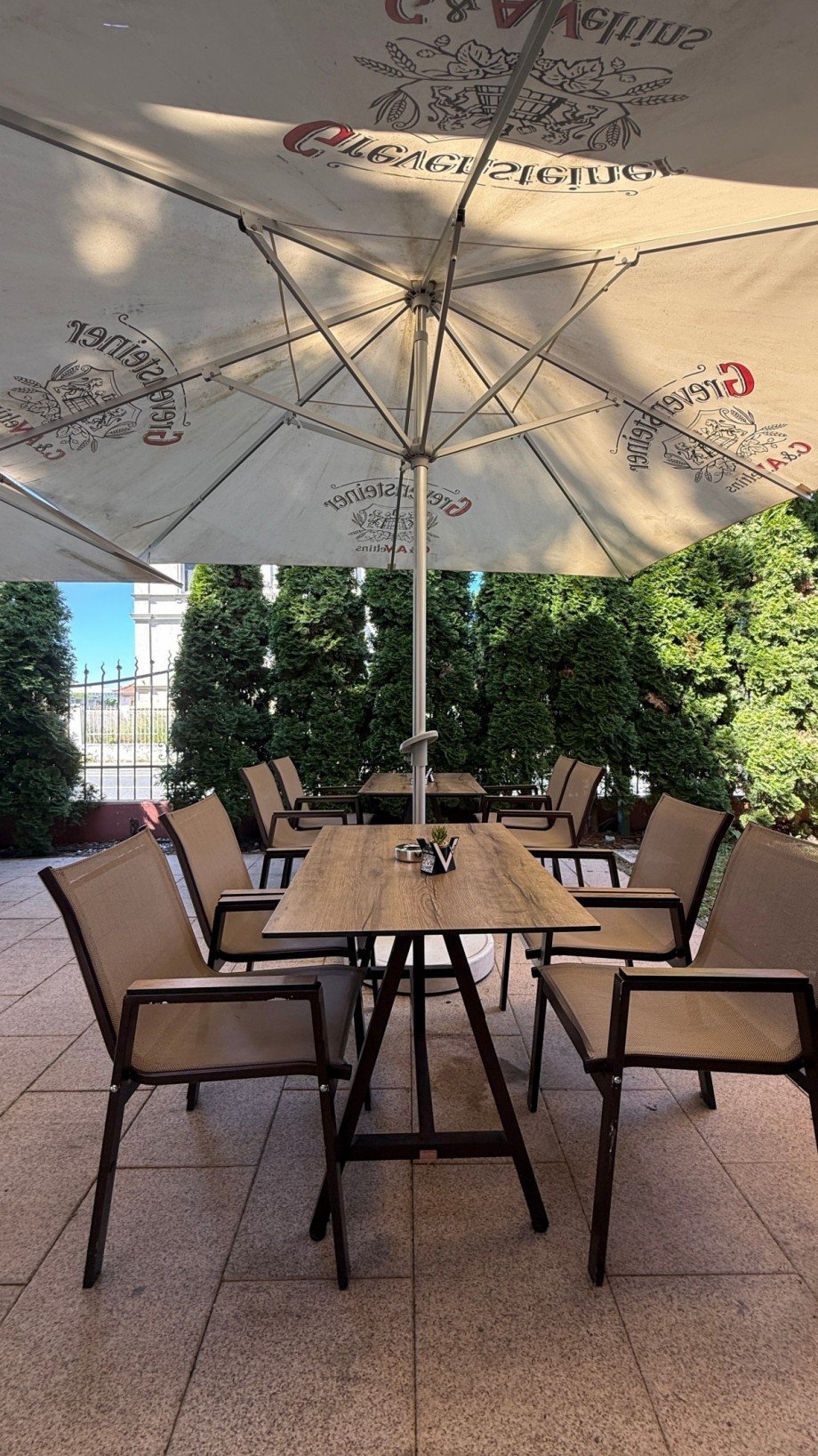 Terrassenansicht Gastgewerbe R�sselsheim am Main