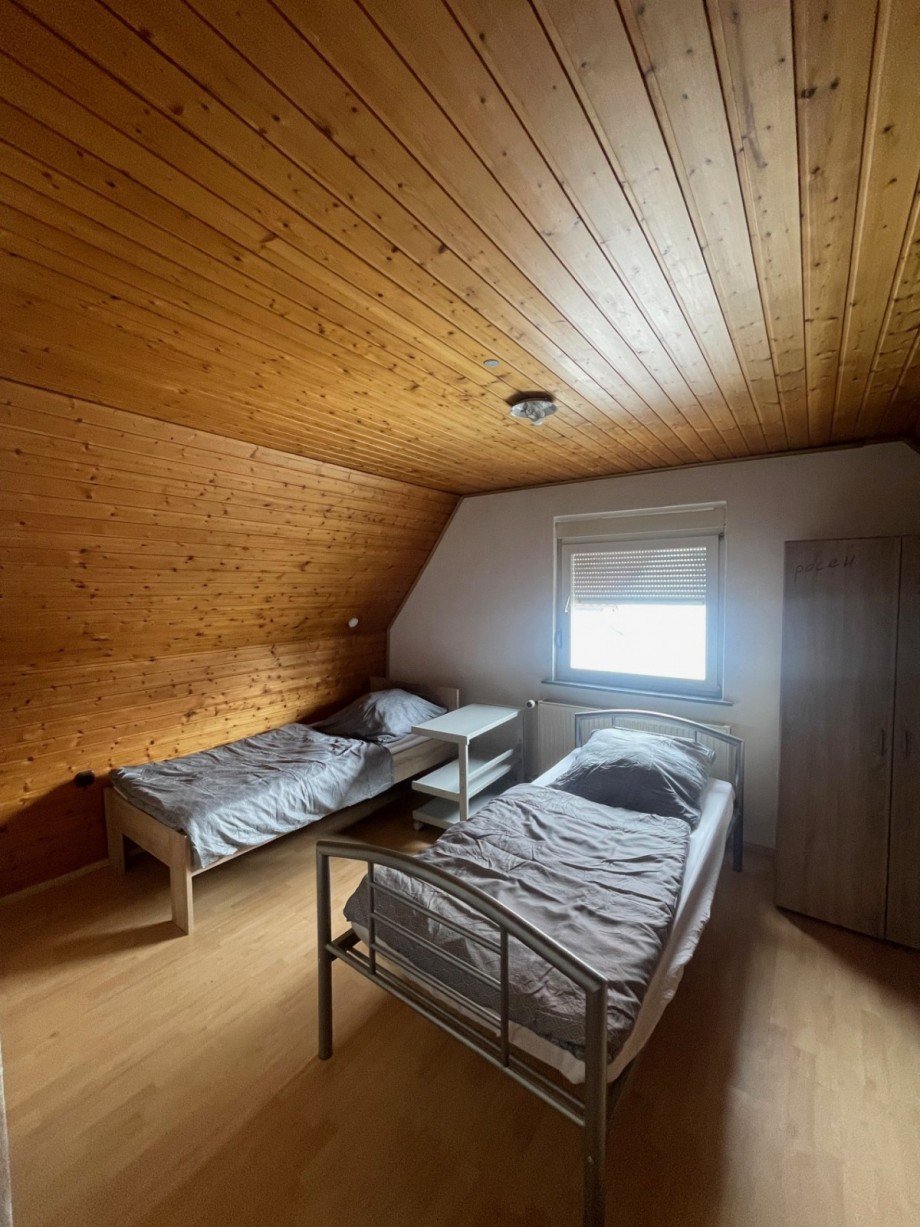 Schlafzimmer Einfamilienhaus R�sselsheim