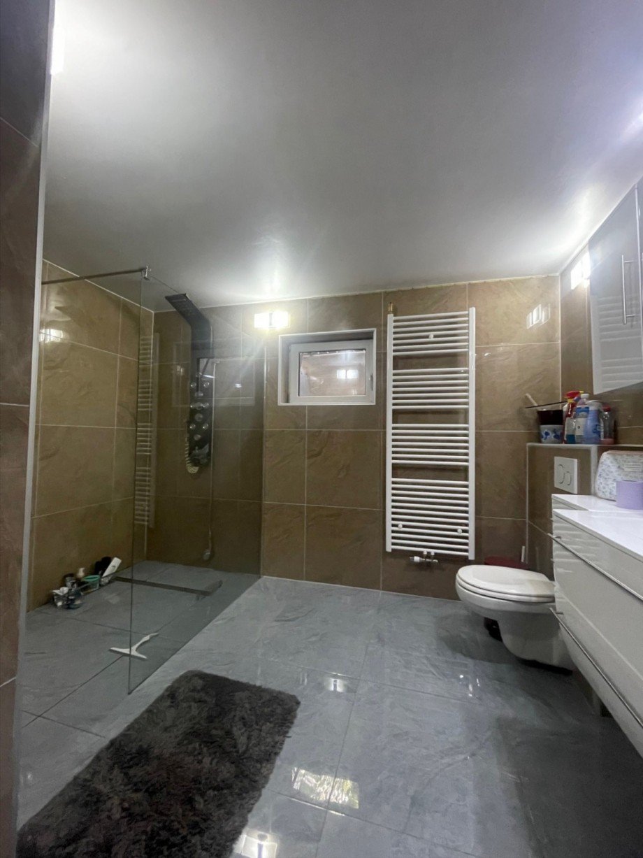 Masterbad - UG Bungalow Wiesbaden