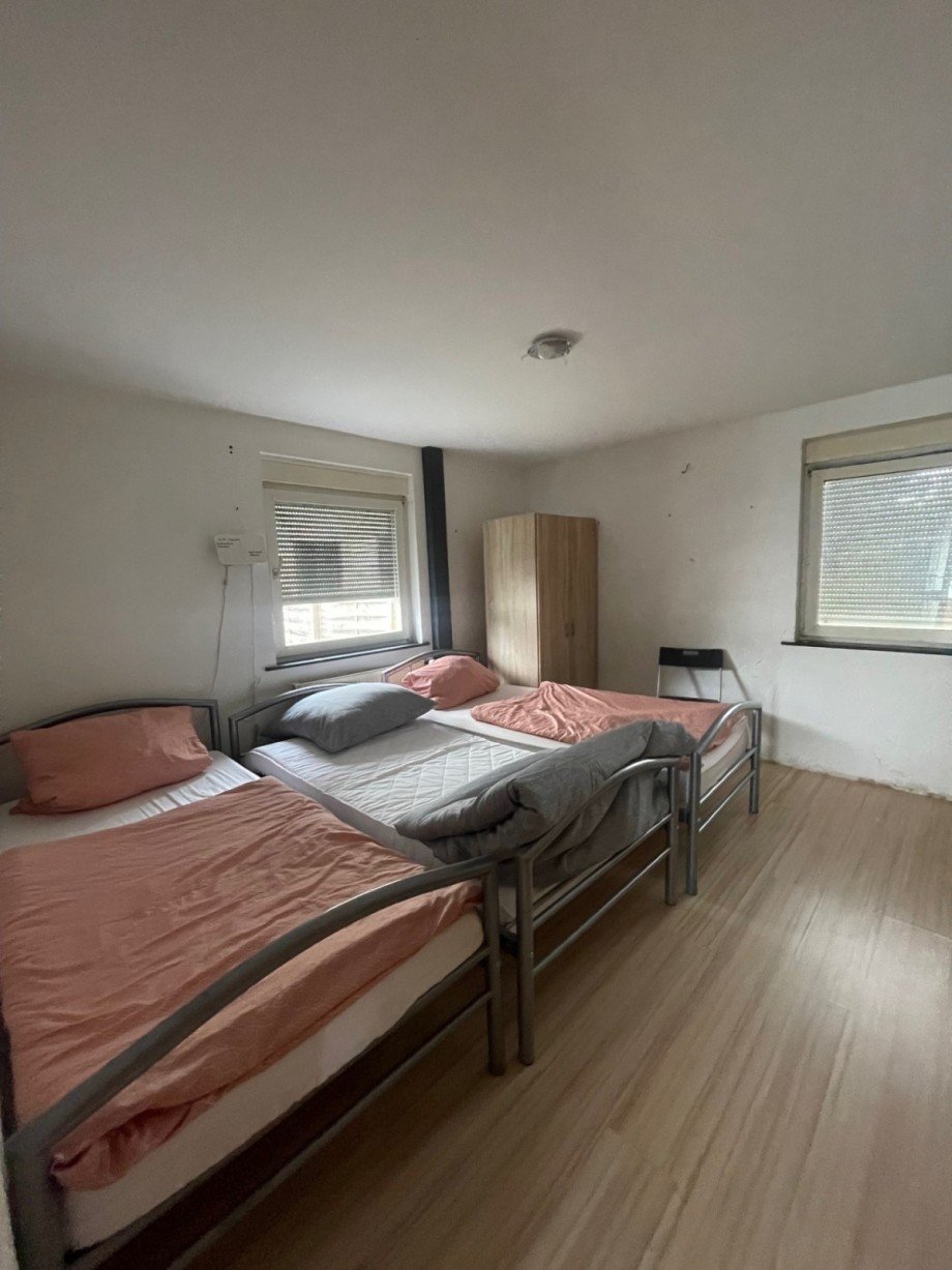 Schlafzimmer Einfamilienhaus R�sselsheim