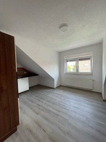 K�che Attraktive 2,5-Zimmer-Wohnung - renoviert, mit EBK & gro�z�giger Terrasse in Bischofsheim