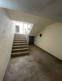 Treppenhaus Attraktive Beherbergungsimmobilie mit 31 Zimmern -G�stehaus oder Monteurunterkunft