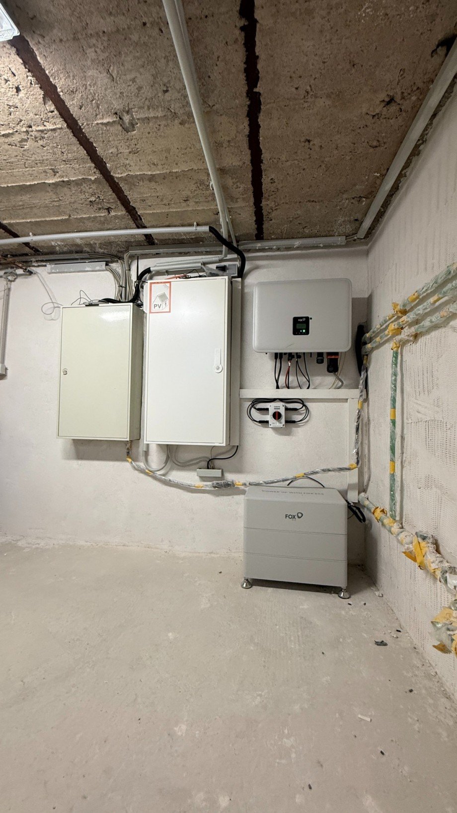 Heizungs- und Wasseranlage Einfamilienhaus Fl�rsheim am Main, Deutschland