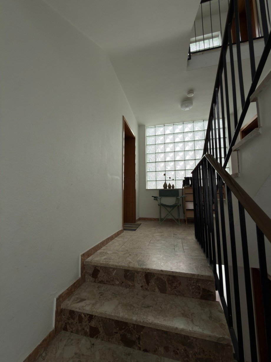 Treppenhaus (2) Wohnung Fl�rsheim am Main