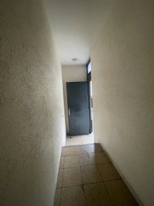 Flur Charmante Gewerbefl�sche in Mainz - Verf�gbar ab 01.10.2024